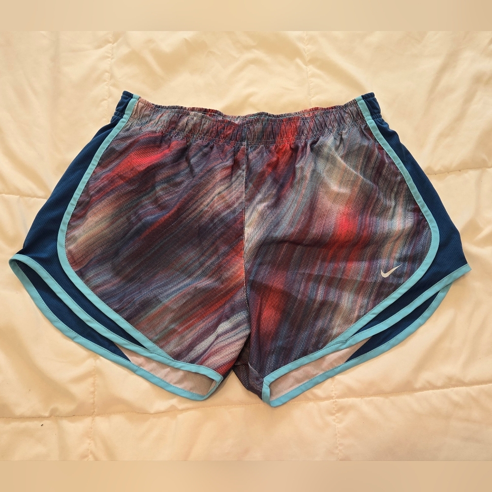 NIKE DRIFIT shorts